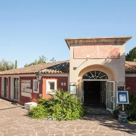 Aux Restanques Du Golfe De St Tropez - Maeva - Avec Mezzanine 2 Pieces 4 Personnes - Confort Mae-3700 *